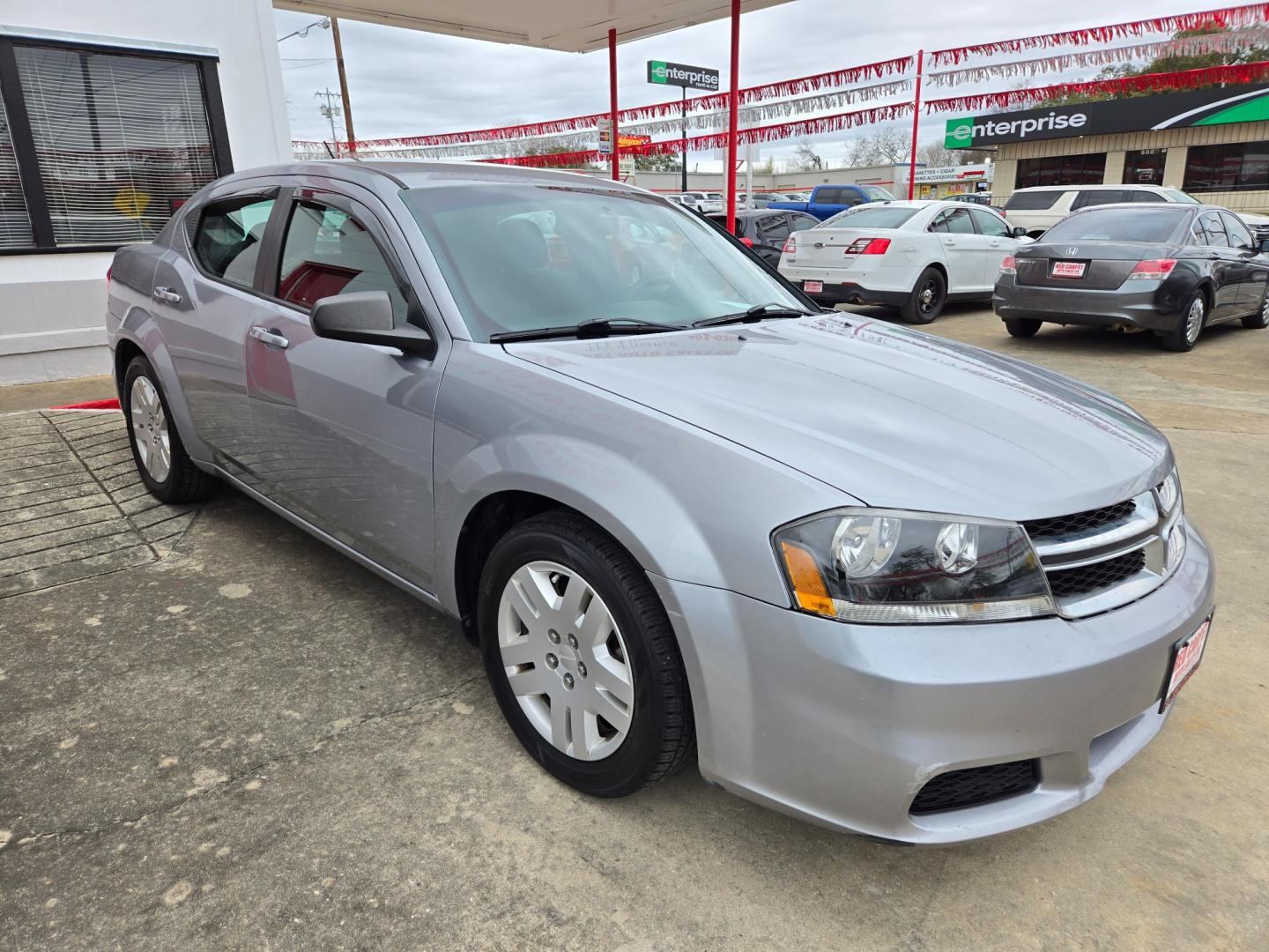 2014 SILVER Dodge Avenger SE (1C3CDZAB1EN) with an 2.4L L4 DOHC 16V engine, 4-Speed Automatic transmission, located at 503 West Court, Seguin, TX, 78155, (830) 379-3373, 29.568621, -97.969803 - Photo#1